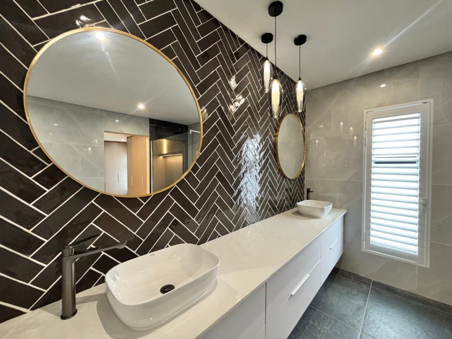 4 Bedroom Property for Sale in Grimbeeck Park North West